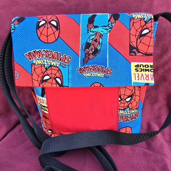 Marvel Spider-Man Red and Blue Messenger Bag - Picture 1 of 3